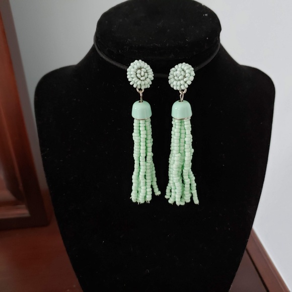 NWOT Teal DSW beads earrings long - Picture 2 of 3